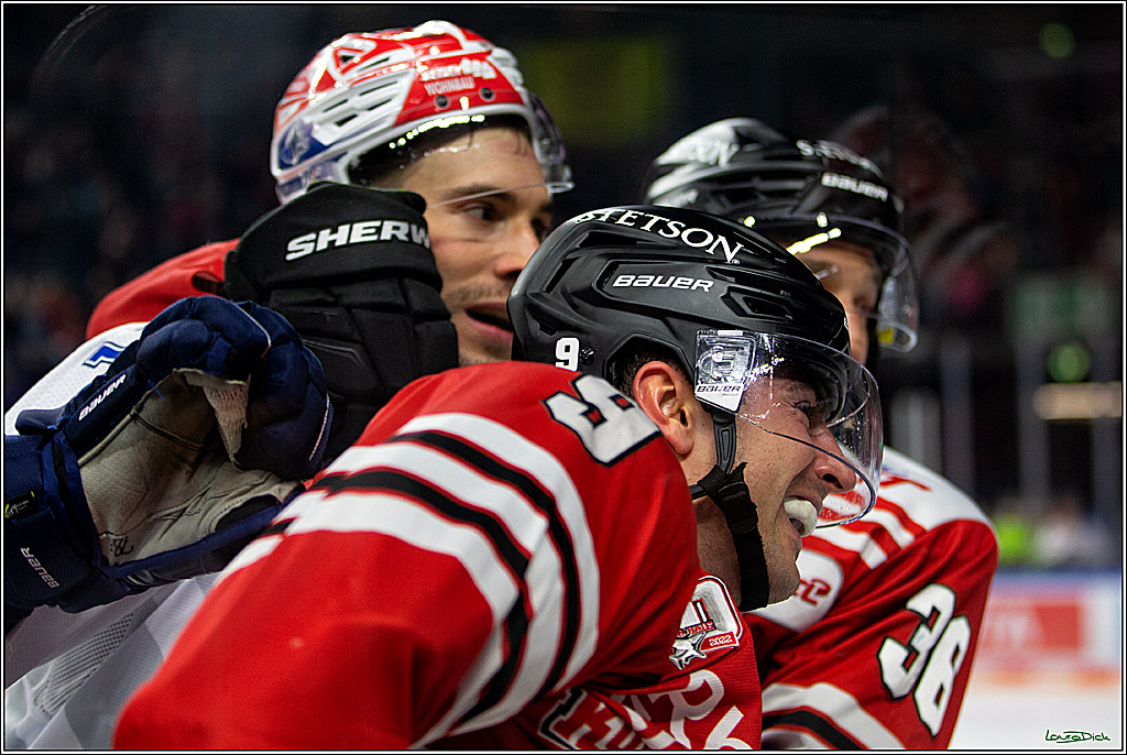 PENNY DEL; Koelner Haie- Schwenninger Wild Wings; Koeln, 06.12.2022